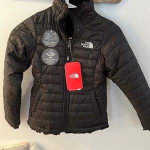 The North Face Girls Reversible Mossbud Swirl Jacket Size Small NWT